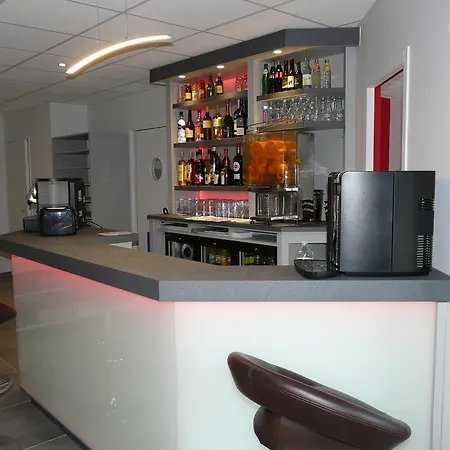 Hotel De La Baie De Paimpol 2*